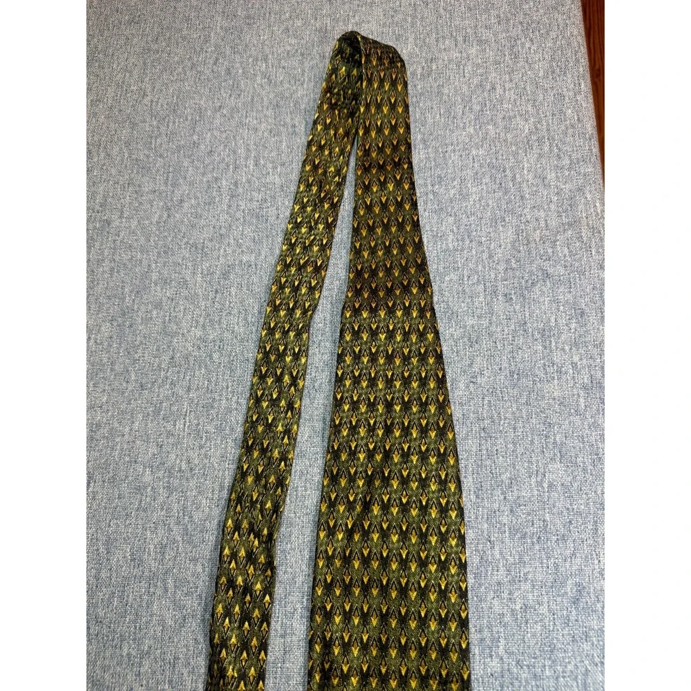 Daniel De Fasson Tie Gold Geometric Stylish Designer Business Dapper 100% Silk